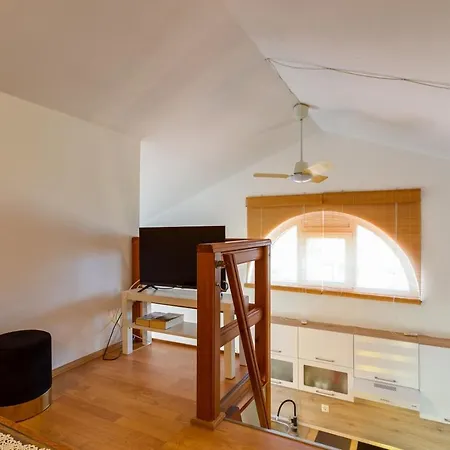 Matea, Guest house
