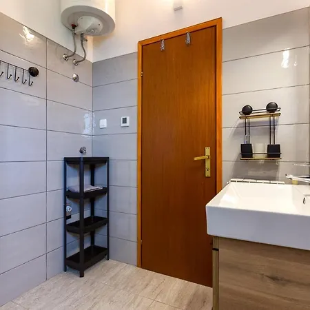 Matea, Guest house